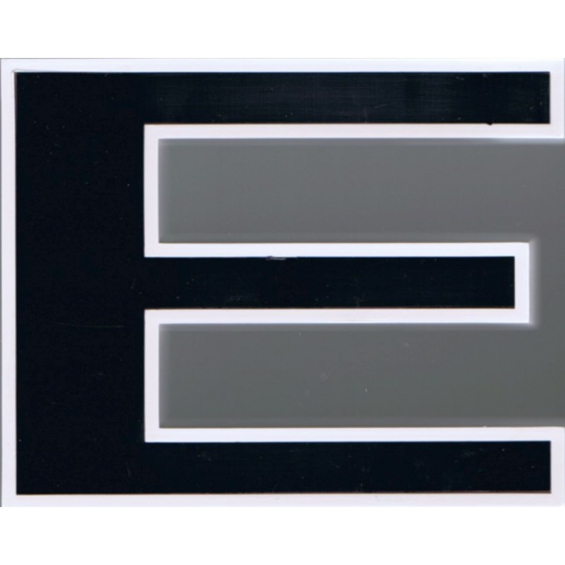 Buchstabe "E" zu Schriftzug